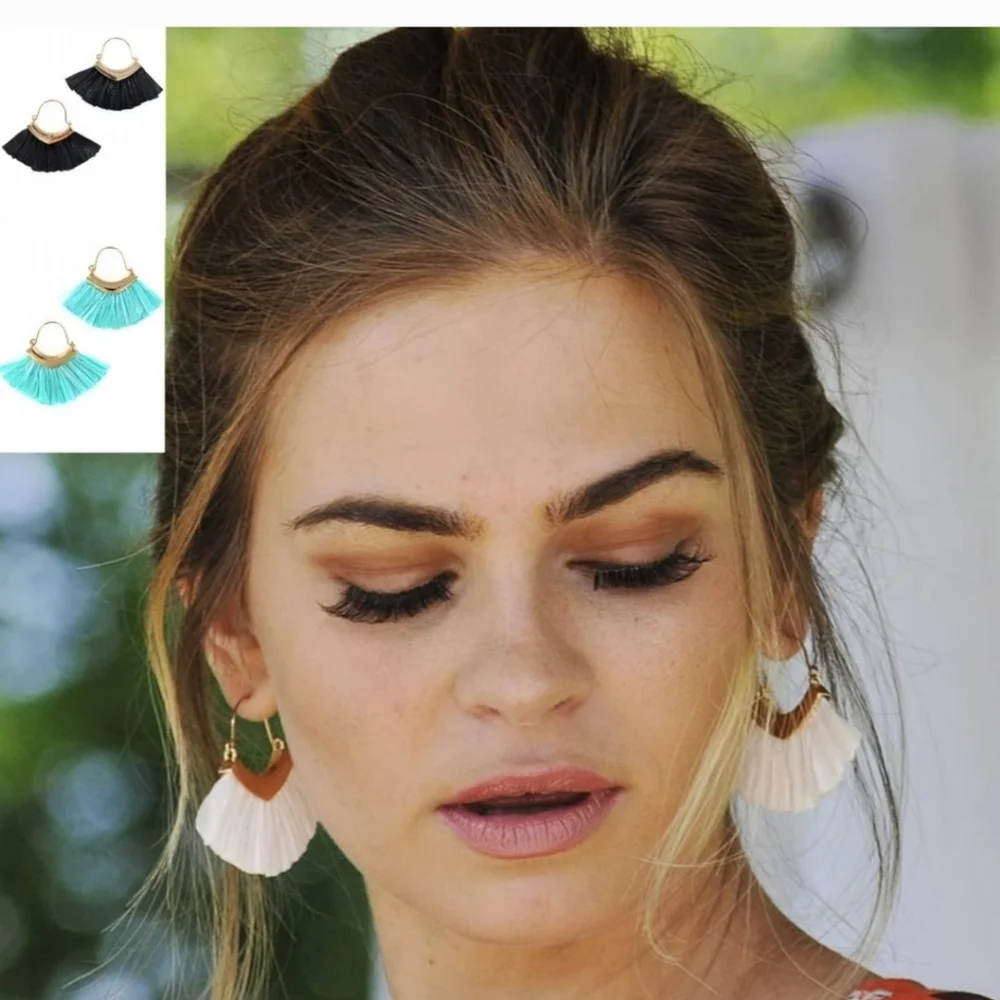 TURQUOISE RAFFIA EARRINGS - Picture 2 of 3